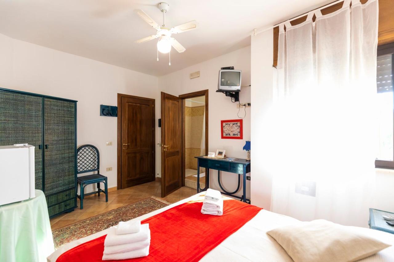 Villa Basilio Accommodation Ricadi Bagian luar foto